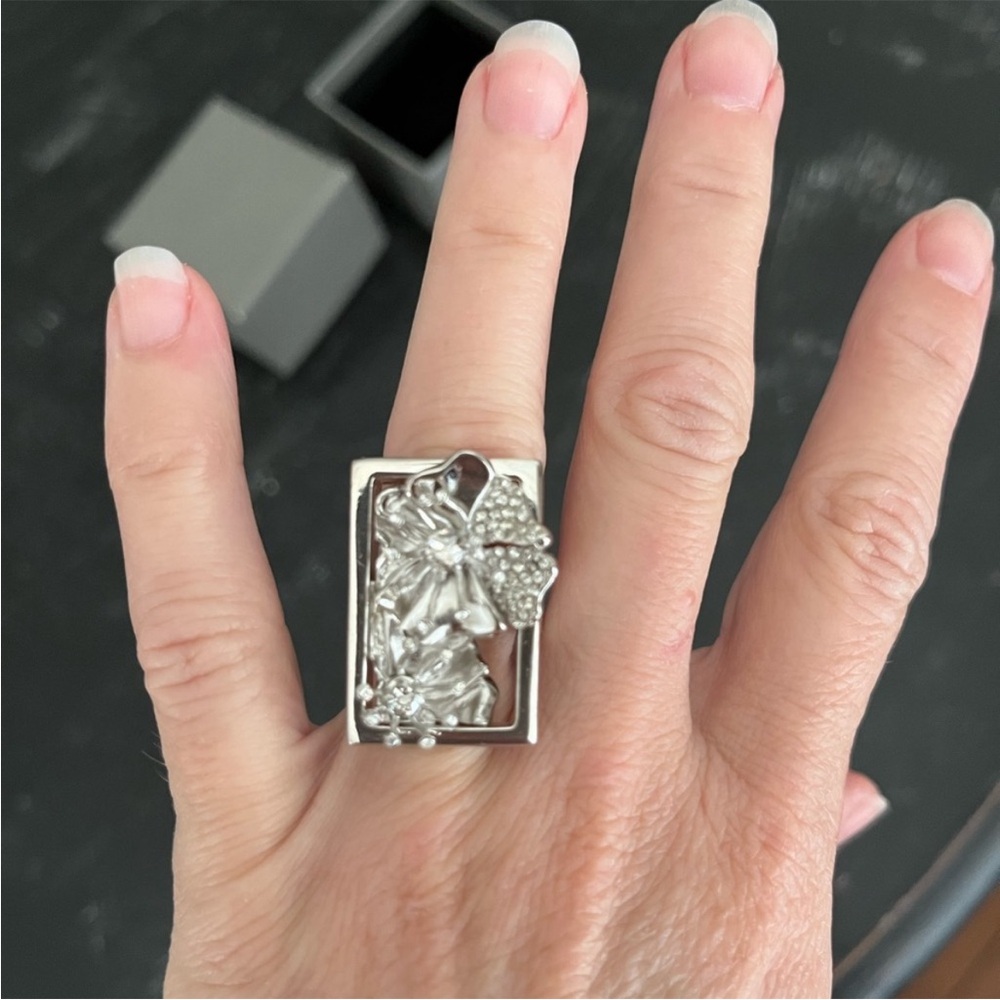 Alexander McQueen Flower Ring